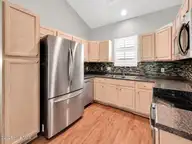5067 Wyncie Wynd, Southport, NC 28461 — 2-bedroom townhome in South Harbour Village, Southport, NC, photo 6 of 25: 5067 Wyncie Wynd