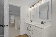 120 Pine View Boulevard, Beaufort, NC 28516 — 4-bedroom home in Beau Coast West, Beaufort, NC, photo 20 of 42: Guest Bath
