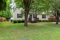 514 Jefferson Avenue, New Bern, NC 28560 — 3-bedroom home in Colonial Heights, New Bern, NC, photo 2 of 36: Front View