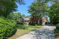 3301 Grey Leaf Drive, Wilmington, NC 28409 — 4-bedroom home in Woodberry Forest, Wilmington, NC, photo 2 of 40: IMG_0527
