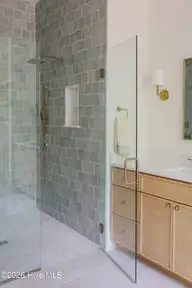 12 Eastman Place, Pinehurst, NC 28374 — 5-bedroom home in Forest Creek, Pinehurst, NC, photo 15 of 32: Primary Bath4