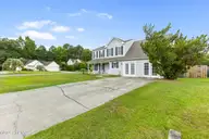 687 Windsor Drive SE, Leland, NC 28451 — 5-bedroom home in Woodridge, Leland, NC, photo 2 of 37