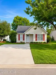 2549 Pond Drive N, Wilson, NC 27896 — 2-bedroom waterfront home in Newton Pond, Wilson, NC, photo 1 of 16: Front