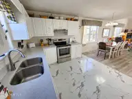 2005 N Shore Drive, Surf City, NC 28445 — 3-bedroom waterfront home in Old Settlers Beach, Surf City, NC, photo 12 of 27: 2005 N Shore Dr (By The Sea [Int Refresh