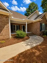 141 Longleaf Drive, West End, NC 27376 — 3-bedroom home in Seven Lakes West, West End, NC, photo 4 of 55