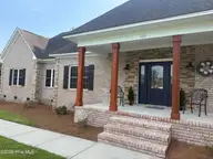 105 Circle Street, Washington, NC 27889 — 3-bedroom home in Beaufort Heights, Washington, NC, photo 2 of 48: IMG_5972