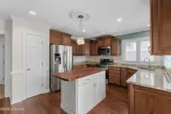 1936 Prestwick Lane, Wilmington, NC 28405 — 2-bedroom home in Landfall, Wilmington, NC, photo 10 of 36: Prestwick1936-4kitVL33A7021-CR2