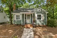 325 N 23rd Street, Wilmington, NC 28405 — 3-bedroom home in Downtown, Wilmington, NC, photo 1 of 32: 4_img_5925