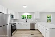 101 Hayduke Lane, Rocky Point, NC 28457 — 3-bedroom manufactured home, Rocky Point, NC, photo 11 of 46: 11_101_hayduke_ln_011