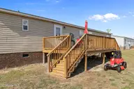 115 Brandy Avenue, La Grange, NC 28551 — 3-bedroom manufactured home in Leisure Estates, La Grange, NC, photo 3 of 20