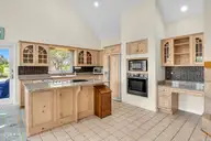 8812 Sedgley Drive, Wilmington, NC 28412 — 4-bedroom home in The Cape, Wilmington, NC, photo 16 of 53: Kitchen