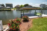 1041 1st Street, Surf City, NC 28445 — 3-bedroom waterfront home in Old Settlers Beach, Surf City, NC, photo 4 of 64