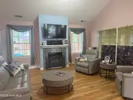 408 N Belvedere Drive, Hampstead, NC 28443 — 3-bedroom home in Belvedere, Hampstead, NC, photo 5 of 29: image