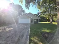 126 Kathy Street, Sneads Ferry, NC 28460 — 3-bedroom home in Luther Ennett Jr, Sneads Ferry, NC, photo 2 of 45