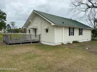 511 W Station Street, Mount Olive, NC 28365 — 3-bedroom home, Mount Olive, NC, photo 16 of 17: IMG_6867