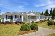 6995 River Road, Washington, NC 27889 — 2-bedroom home in Washington Yacht Country Club, Washington, NC, photo 7 of 55: 52-web-or-mls-img_3069