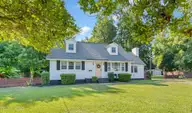 131 Bosco Court, Jacksonville, NC 28540 — 4-bedroom home in Northwoods, Jacksonville, NC, photo 2 of 72
