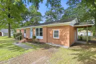 612 Lee Drive, Havelock, NC 28532 — 3-bedroom home in Don Lee Heights, Havelock, NC, photo 3 of 31: 4-web-or-mls-0C0A6168_edit