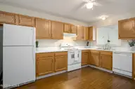 338 Bracken Place, Jacksonville, NC 28540 — 2-bedroom townhome in Acorn Forest, Jacksonville, NC, photo 12 of 24: 388 Bracken-20