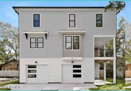 907 Fourth Street S, Carolina Beach, NC 28428 — 4-bedroom home, Carolina Beach, NC, photo 1 of 24