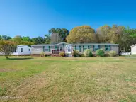 108 Manchester Lane, Holly Ridge, NC 28445 — 3-bedroom manufactured home in Manchester Estates, Holly Ridge, NC, photo 2 of 26
