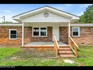 9348 Nc Highway 210, Rocky Point, NC 28457 — 2-bedroom home, Rocky Point, NC, photo 3 of 63: mls-DSC05196