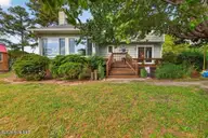 312 Channel Run Drive, New Bern, NC 28562 — 3-bedroom waterfront home in River Bend, New Bern, NC, photo 23 of 33