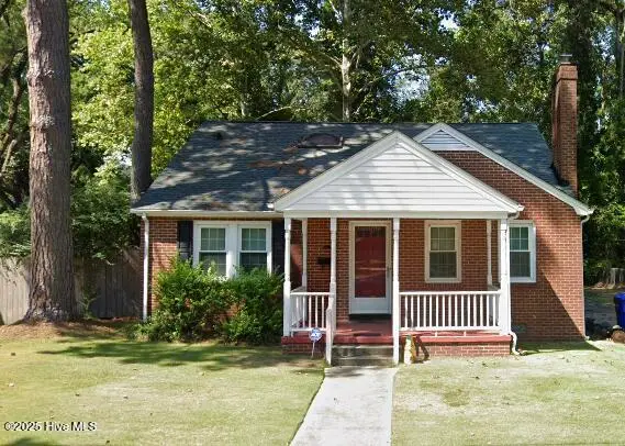 113 N Woodlawn Avenue, Greenville, NC 27858 — 3-bedroom home in University, Greenville, NC, photo 1 of 1: Front Exterior