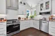 312 Channel Run Drive, New Bern, NC 28562 — 3-bedroom waterfront home in River Bend, New Bern, NC, photo 6 of 33