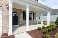 2019 Minnette Circle, New Bern, NC 28562 — 3-bedroom home in West New Bern, New Bern, NC, photo 3 of 43: 6-web-or-mls-DSC_1118