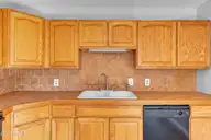 107 Knight Place, Jacksonville, NC 28546 — 3-bedroom home in Windsor Manor, Jacksonville, NC, photo 12 of 28: DSC00337