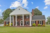 800 S Howard Circle, Tarboro, NC 27886 — 5-bedroom home in Glenburnie, Tarboro, NC, photo 4 of 50: Front View