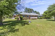 312 Rockledge Road, New Bern, NC 28562 — 4-bedroom home in River Bend, New Bern, NC, photo 3 of 48: 26_img_5816