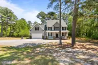 292 Spring Meadows Drive, Aberdeen, NC 28315 — 4-bedroom home in Spring Meadows, Aberdeen, NC, photo 3 of 37: 03-DSC06460