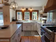 521 Wayne Drive, Wilmington, NC 28403 — 4-bedroom waterfront home in Beaumont, Wilmington, NC, photo 14 of 39