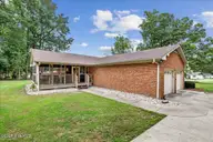 2444 Creekside Road, Kinston, NC 28504 — 3-bedroom home in Branchwood, Kinston, NC, photo 8 of 51: 08-2444 Creekside Rd-8