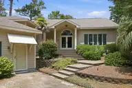 142 Oakleaf Drive, Pine Knoll Shores, NC 28512 — 3-bedroom home, Pine Knoll Shores, NC, photo 3 of 39: Entry