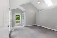 209 E Palmer Drive, New Bern, NC 28560 — 3-bedroom home in Carolina Pines, New Bern, NC, photo 12 of 54: Primary Suite