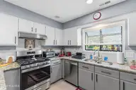 1300 Smith Bay Circle E, Wilmington, NC 28405 — 3-bedroom home in Eastwood Village, Wilmington, NC, photo 11 of 57: 1300SmithBayCirE - 26