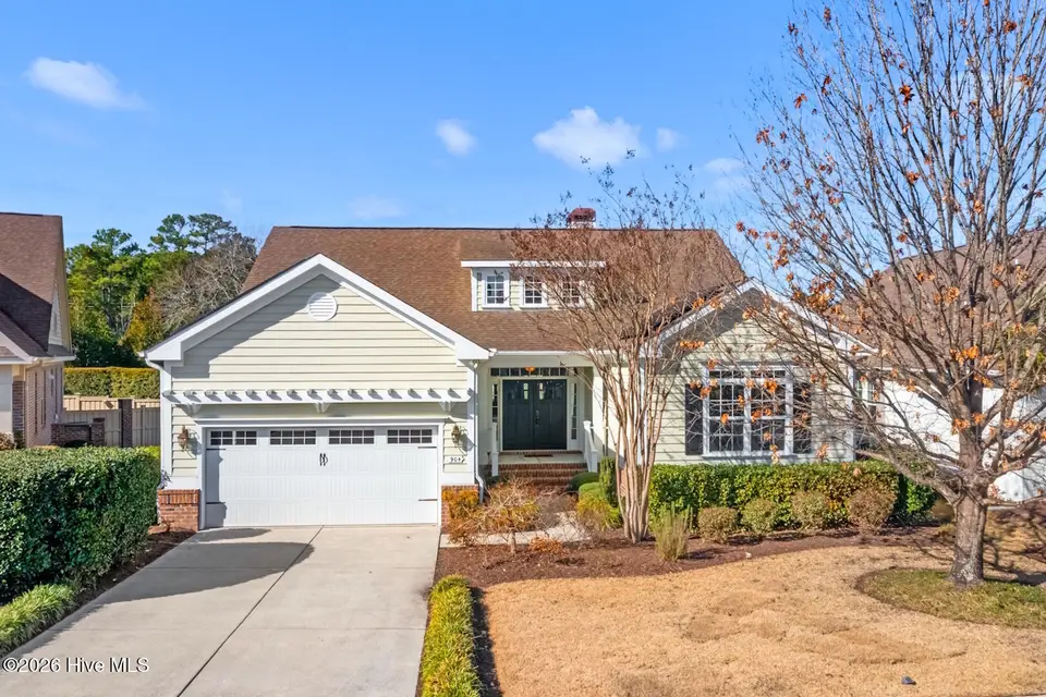 904 Bedminister Lane, Wilmington, NC 28405 — 3-bedroom home in Landfall, Wilmington, NC, photo 1 of 25: Bedminster Lane (1)