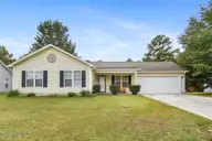 146 Ashbury Park Lane, Richlands, NC 28574 — 3-bedroom home in Ashbury Park, Richlands, NC, photo 2 of 21: IMG_7250
