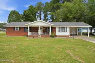 910 Old Grantham Road, Goldsboro, NC 27530 — 3-bedroom home in Hillsdale, Goldsboro, NC, photo 15 of 47: 910 Old Grantham Road