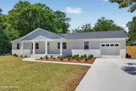 117 Tanbridge Road, Wilmington, NC 28405 — 4-bedroom home in Windemere, Wilmington, NC, photo 3 of 29: 117TanbridgeRoad-4