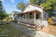 317 Queen Street, Wilmington, NC 28401 — 2-bedroom home in Dawson-Castle Street, Wilmington, NC, photo 2 of 14
