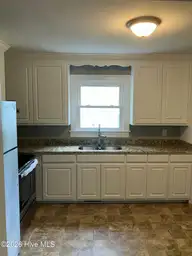 413 Denby Street SW, Wilson, NC 27893 — 2-bedroom home in Wilson, Wilson, NC, photo 2 of 5: Kitchen