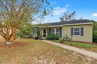 121 Freshwater Drive, Hubert, NC 28539 — 3-bedroom home in Crown Point, Hubert, NC, photo 2 of 49: 02-IMG_0854