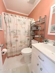 201 Live Oak Drive, Cape Carteret, NC 28584 — 3-bedroom manufactured home in Bayshore Park, Cape Carteret, NC, photo 16 of 21: 201 Live Oak
