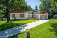 103 Tory Circle, Jacksonville, NC 28546 — 3-bedroom home in Brynn Marr, Jacksonville, NC, photo 2 of 41
