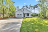 302 Pine Court, Hampstead, NC 28443 — 3-bedroom home, Hampstead, NC, photo 2 of 43: IMG_6317