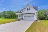 318 Spicer Lake Drive, Holly Ridge, NC 28445 — 4-bedroom home in Summerhouse On Everett Bay, Holly Ridge, NC, photo 4 of 68: 4-web-or-mls-318spicerlakedr_00003